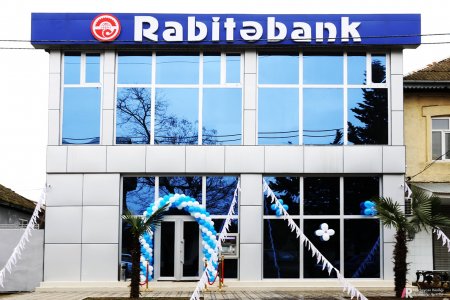 Rabitə Bankın Ağsu rayon filialı cəngəllik qanunları ilə işləyir - ŞİKAYƏT