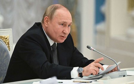 “Rusiya nüvə arsenalını təkmilləşdirir” - Putin
