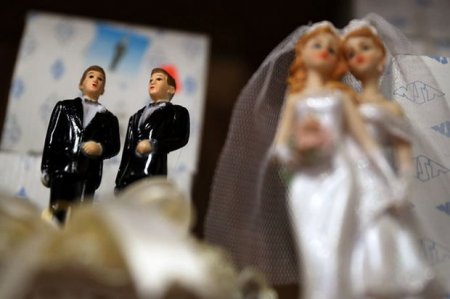 Yunanıstan hökuməti eynicinslilərin evliliyinə icazə verməyi planlaşdırır