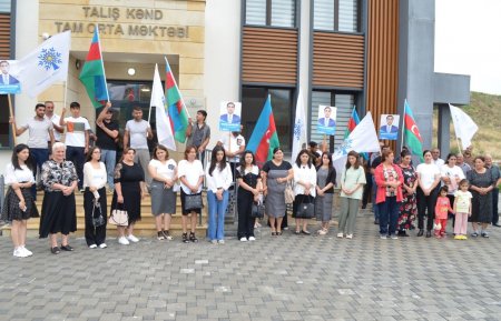 Anar Məmmədov azad olunmuş kənddə seçki qaydalarını pozdu - FOTOFAKT