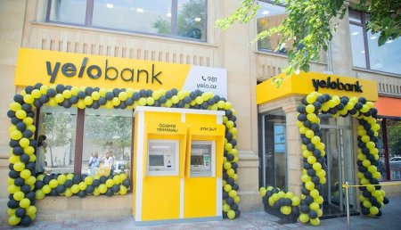   “Yelo Bank”ın filial müdiri müştərinin çənəsini sındırıb- FOTO